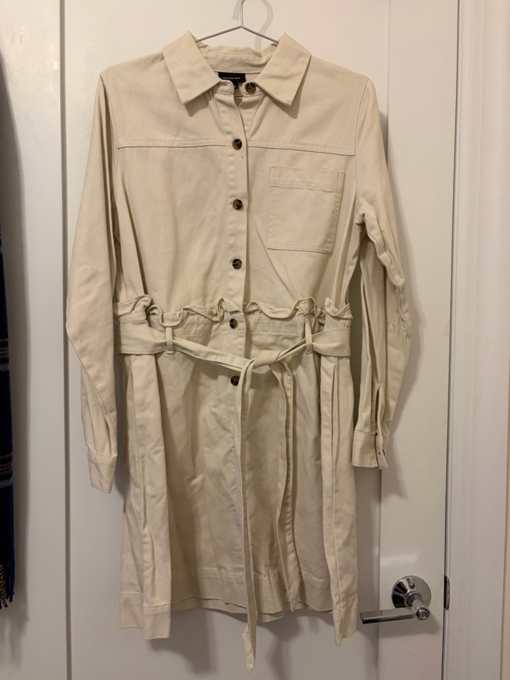 Who What Wear Cream Button-Front Shirt Dress with Tie Waist